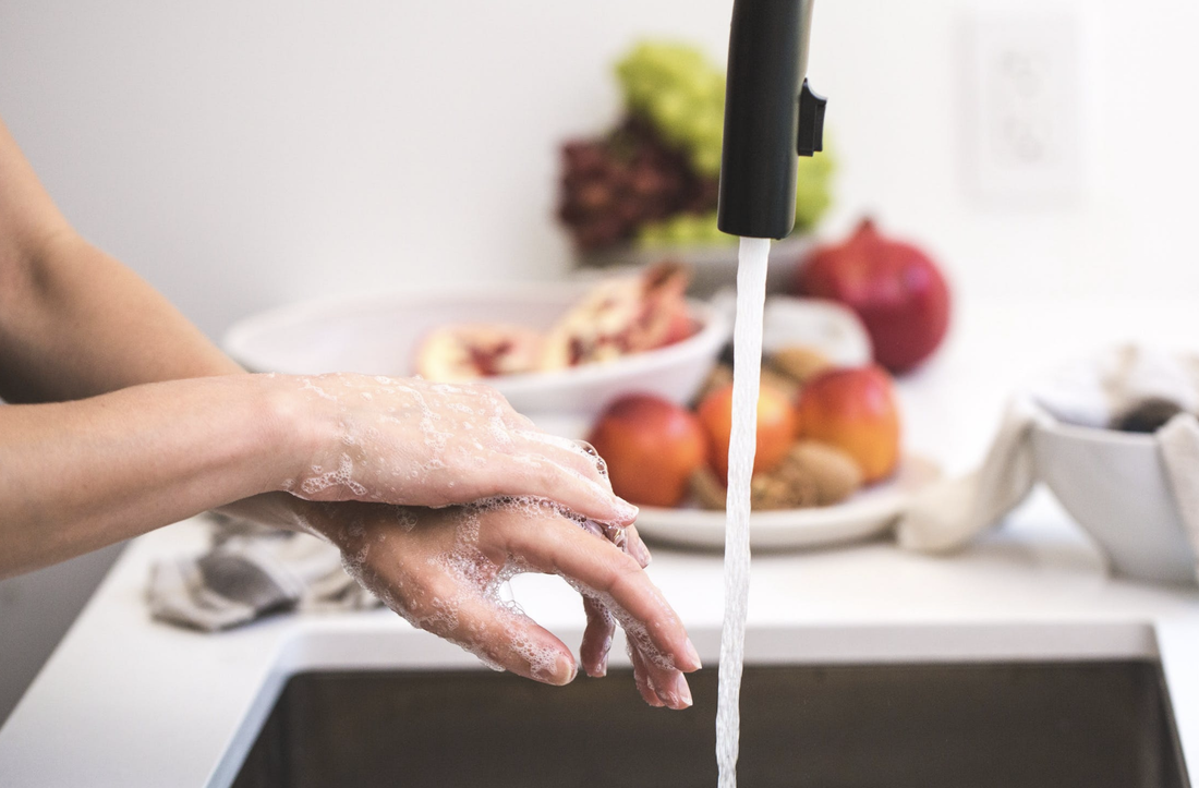 How to clean your kitchen, toxin-free